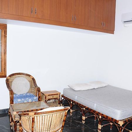 Bharathi Guest House Tiruvannāmalai 外观 照片